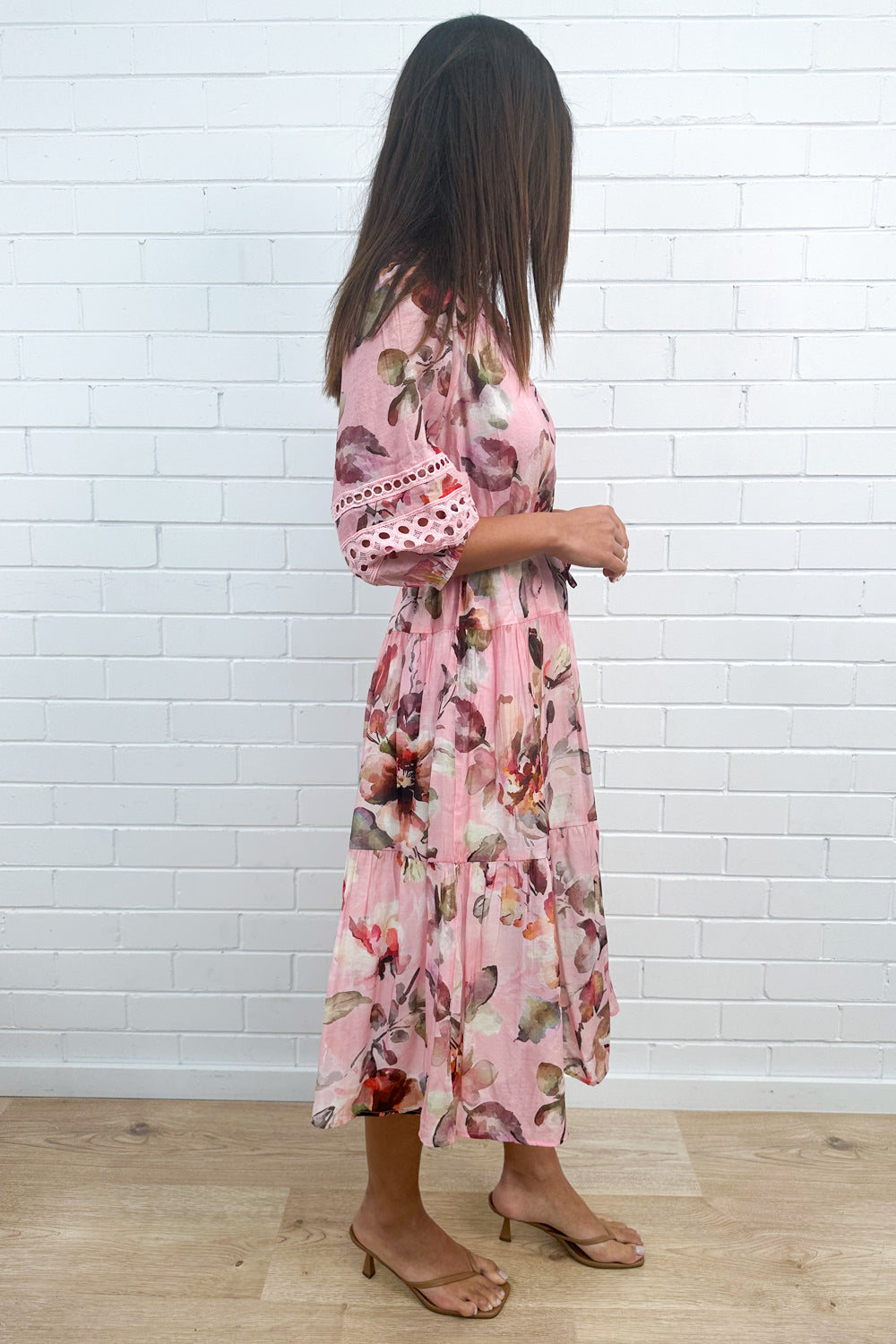 Robe à manches bouffantes motif floral rose
