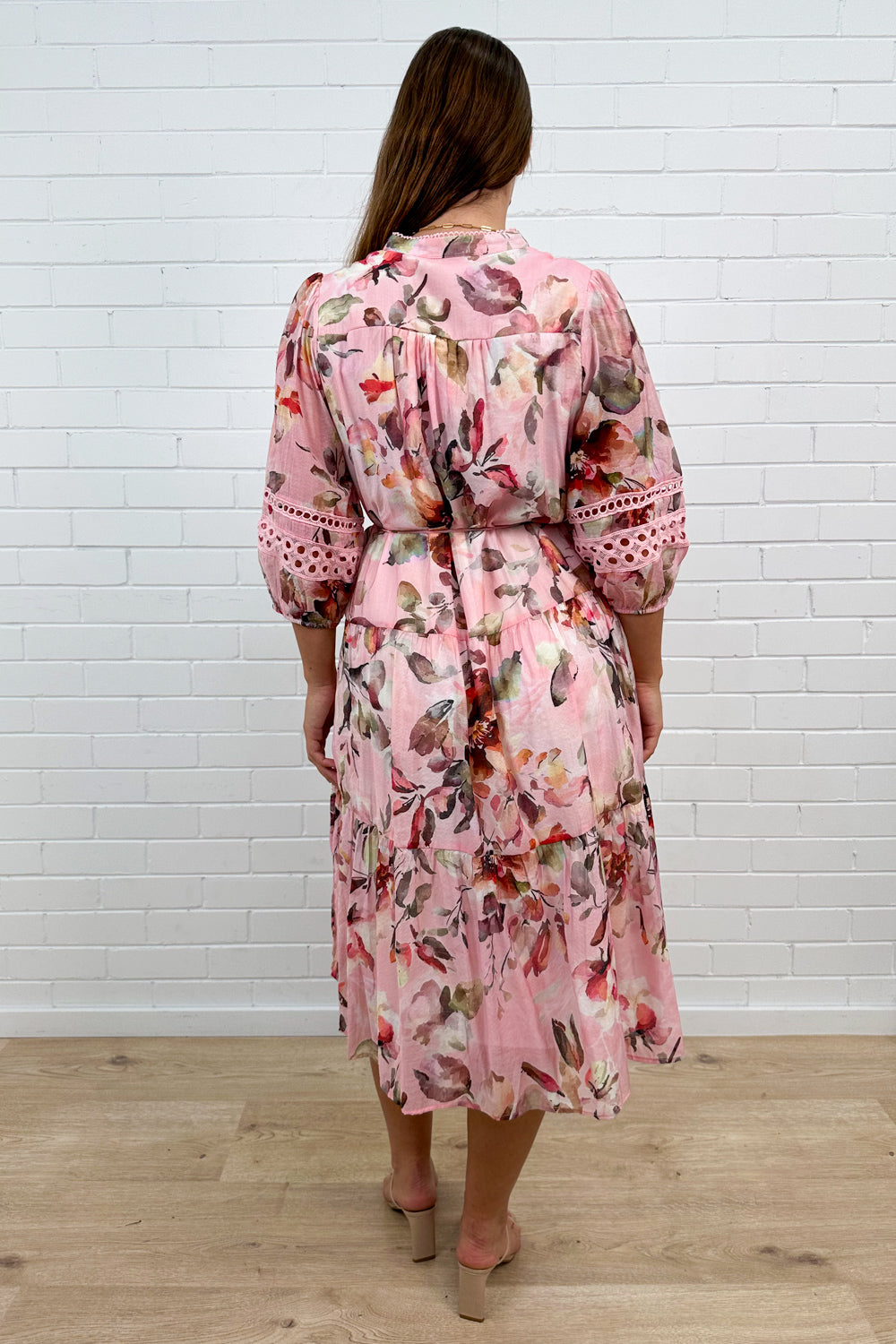 Robe à manches bouffantes motif floral rose