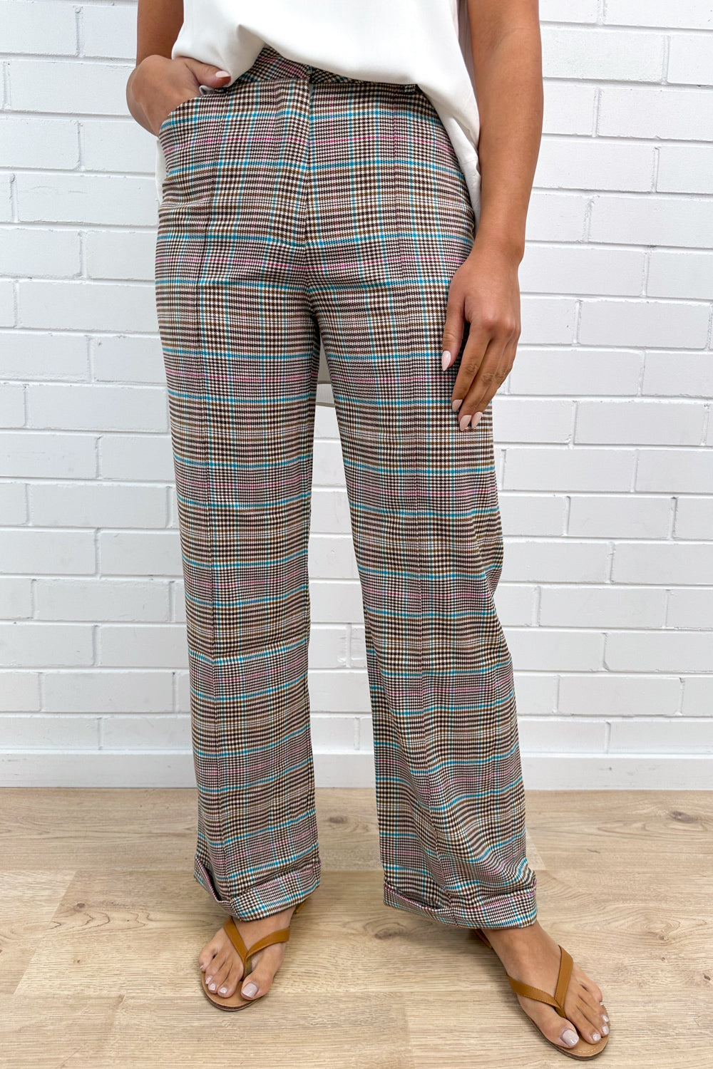 Pantalon à carreaux multiples classique avec poches