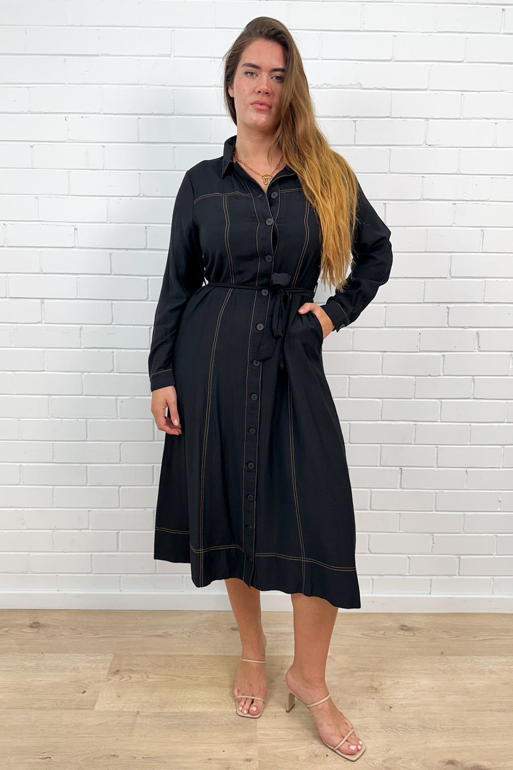 Robe Contrast Stitch avec poches