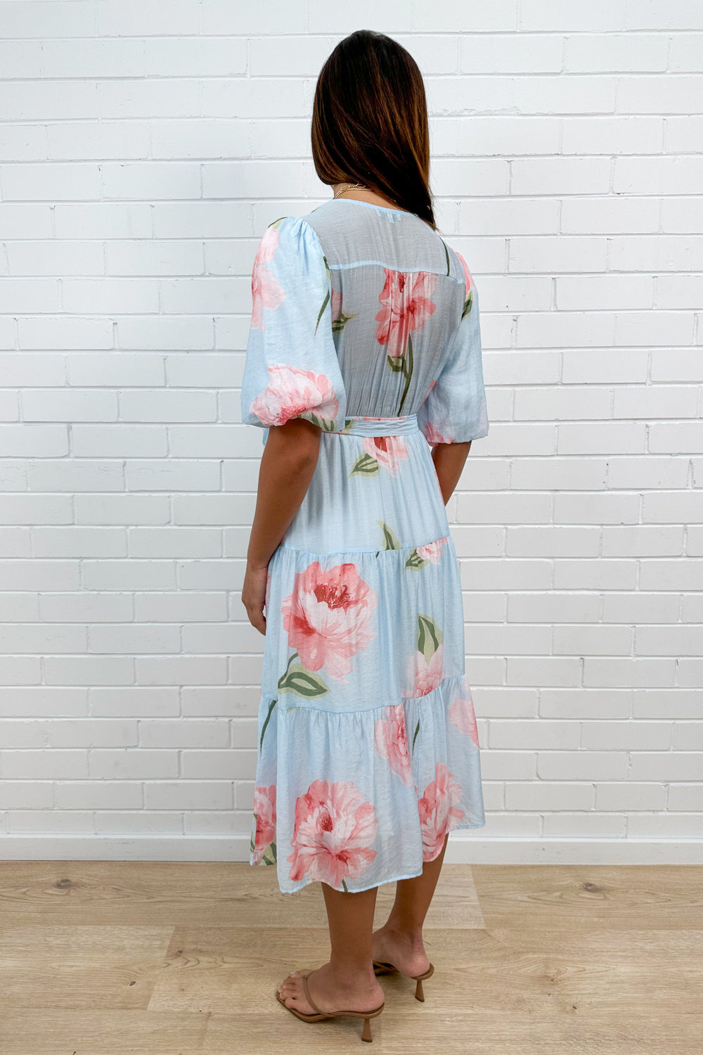 Robe Midi Fleurie Bleue à Col en V et Nœud à la Taille