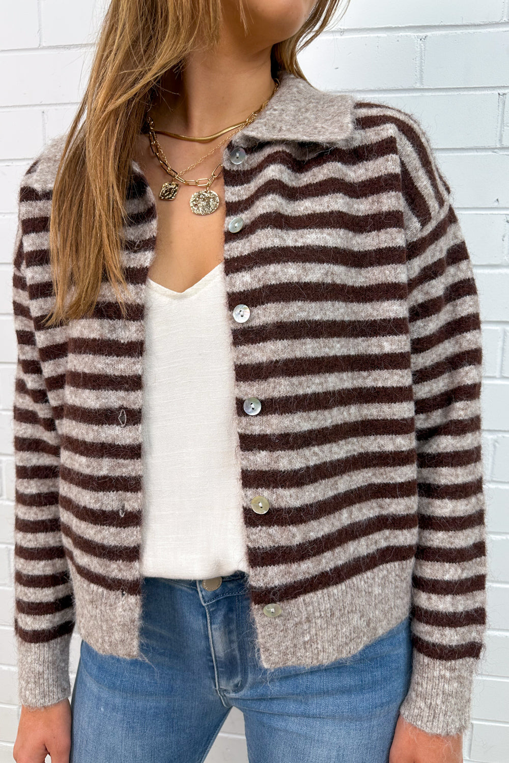 Gilet en tricot rayé latte chocolat