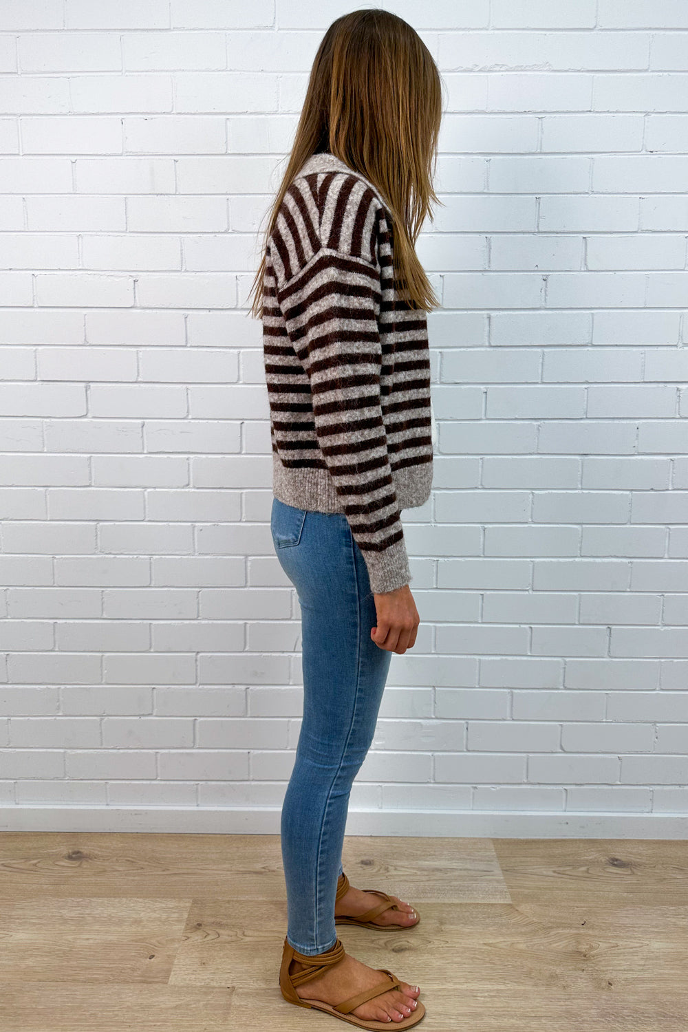 Gilet en tricot rayé latte chocolat