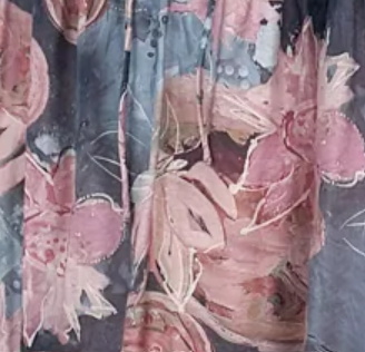 Robe midi mauve florale à volants aux manches, ceinture à nouer à la taille, avec poches
